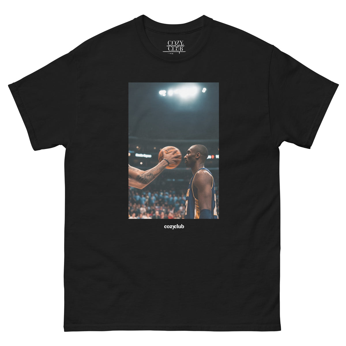 Back / Main Graphic Image:

Streetwear t-shirt featuring graphic print of Kobe Bryant standing unflinched during Matt Barnes basketball ball fake[cite: 2]

Front Chest Detail / Pocket Logo:

Close up front chest logo on Kobe Bryant no flinch basketball graphic tee[cite: 2]

Lifestyle / Model Shot:

Model wearing Kobe Bryant Matt Barnes no flinch basketball streetwear graphic t-shirt[cite: 2]

Flat Lay / Folded View:

Folded t-shirt displaying Kobe Bryant graphic print and Cozy Club brand neck tag[cite: 2]